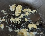 Foto langkah ke 2 dari resep Kwetiau Goreng Solaria.