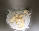 Une image de l'étape 3 de Pâte brisée épeautre vanille et lait concentré.