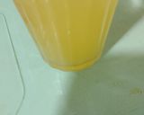 صورة لخطوة 1 من وصفة مشروب الفراولة🍓 والليمون 🍋