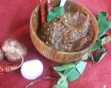 A picture of step 6 of MULAKU CHAMMANTHI(spicy red chilli chutney).