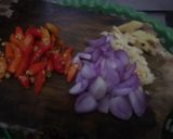 Foto langkah ke 2 dari resep Tumis kerang telur puyuh bunga bawang.