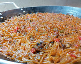 Foto del paso 3 de la receta: Fideuá de butifarra