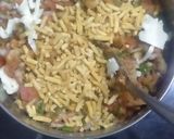 शेव चीझ व्हेजी पीनट सॅण्डविच (shev cheese veggie peanut sandwich recipe in marathi) रेसिपी स्टेप 2 फोटो 