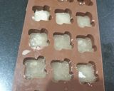 A picture of step 3 of Coconut candy.