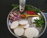 A picture of step 4 of Podi/ Milagu Idli.