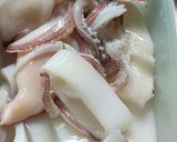 Gambar langkah 2 resipi Mee Sotong Banjir.