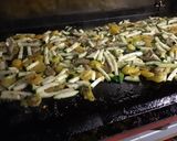 Une image de l'étape 6 de Courgette et champignons aux tomates poires et piments verts.