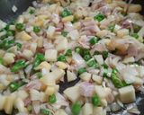 A picture of step 2 of Afgani Omlette.