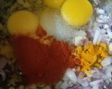 முட்டை பணியார குழம்பு(muttai paniyara kulambu recipe in tamil) ரெசிபி ஸ்டேப் 5 புகைப்படம்