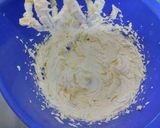 Foto langkah ke 2 dari resep Vanilla Chocochip Cookies.