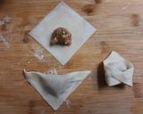 A picture of step 3 of Fried Wontons.