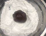 Foto del paso 5 de la receta: Galletas craqueladas de chocolate 🍫♥️