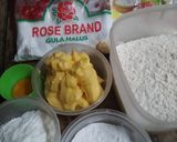 Foto langkah ke 1 dari resep Jewel Box Cookies.