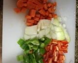 Foto del paso 1 de la receta: Filetes de pavo con verduras salteadas