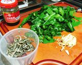 丁香炒山蘇的食譜步驟1照片