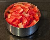 A picture of step 1 of Gelo di Melone.
