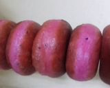 Foto langkah ke 4 dari resep Donat buah naga.