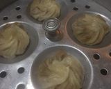 A picture of step 4 of Chicken momos.