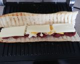 Une image de l'étape 4 de Toast turc au sucuk +œuf et mozzarella.