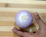 A picture of step 3 of Blooming Onion.
