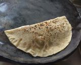 A picture of step 5 of Simple chicken quesadilla.