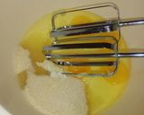 Foto langkah ke 3 dari resep Bolu potong 4 telur.
