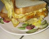 Foto langkah ke 6 dari resep Roti John Rumahan (Omelete Bread).