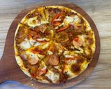 Foto langkah ke 7 dari resep Homemade sausage pizza.