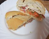Foto del paso 3 de la receta: Bocadillo de pechuga a la plancha con ensalada y mayonesa