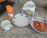 Foto del paso 1 de la receta: Paella muy diferente y preparada en un plis plas y con ingredientes que no acostumbro a comprar