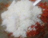 எளிய முறையில் சுவையான தக்காளி சாதம் (Thakkali satham recipe in tamil) ரெசிபி ஸ்டேப் 4 புகைப்படம்