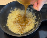 Foto del paso 4 de la receta: Lubina con salsa de curry y coco