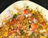 A picture of step 4 of Karachi Cheesy Masala Paratha 😋.