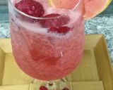 A picture of step 4 of Raspberry 🍋 lemonade.