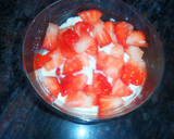 Foto del paso 8 de la receta: Chantilly de natillas con fresas