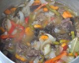 Foto del paso 4 de la receta: Escabeche de cordero al vino tinto con hongos secos