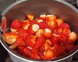 A picture of step 14 of Strawberry & Raspberry Cheesecake.