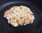 Foto del paso 2 de la receta: Hamburguesa de pollo con huevo