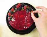 Foto del paso 6 de la receta: Cheesecake con bayas
