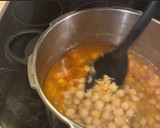 Foto del paso 6 de la receta: Garbanzos, bacalao y calabacín | ¡Y huevo duro!