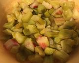 Une image de l'étape 2 de Compote de rhubarbe à la vanille.