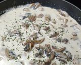 صورة لخطوة 5 من وصفة دجاج بالكريمة والفطر 🍄🍄