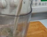 A picture of step 3 of Avocado Banana Milkshake.