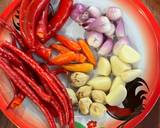 Foto langkah ke 1 dari resep Balado kentang udang.