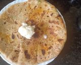 A picture of step 8 of Aloo paratha.
