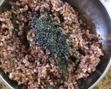 Hình bước làm 2 của món Kimbap Gạo Lứt