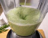 Tárkonyos 🌿 uborkaleves 🥒🍲 recept fázis 2 fotója
