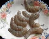 Foto del paso 1 de la receta Espaguetis con langostinos y surimi (otra versión)