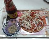 ચીઝી પીઝા (Cheese Pizza Recipe In Gujarati) રેસીપી સ્ટેપ4ફોટો