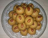 A picture of step 1 of Basan k ladoo.